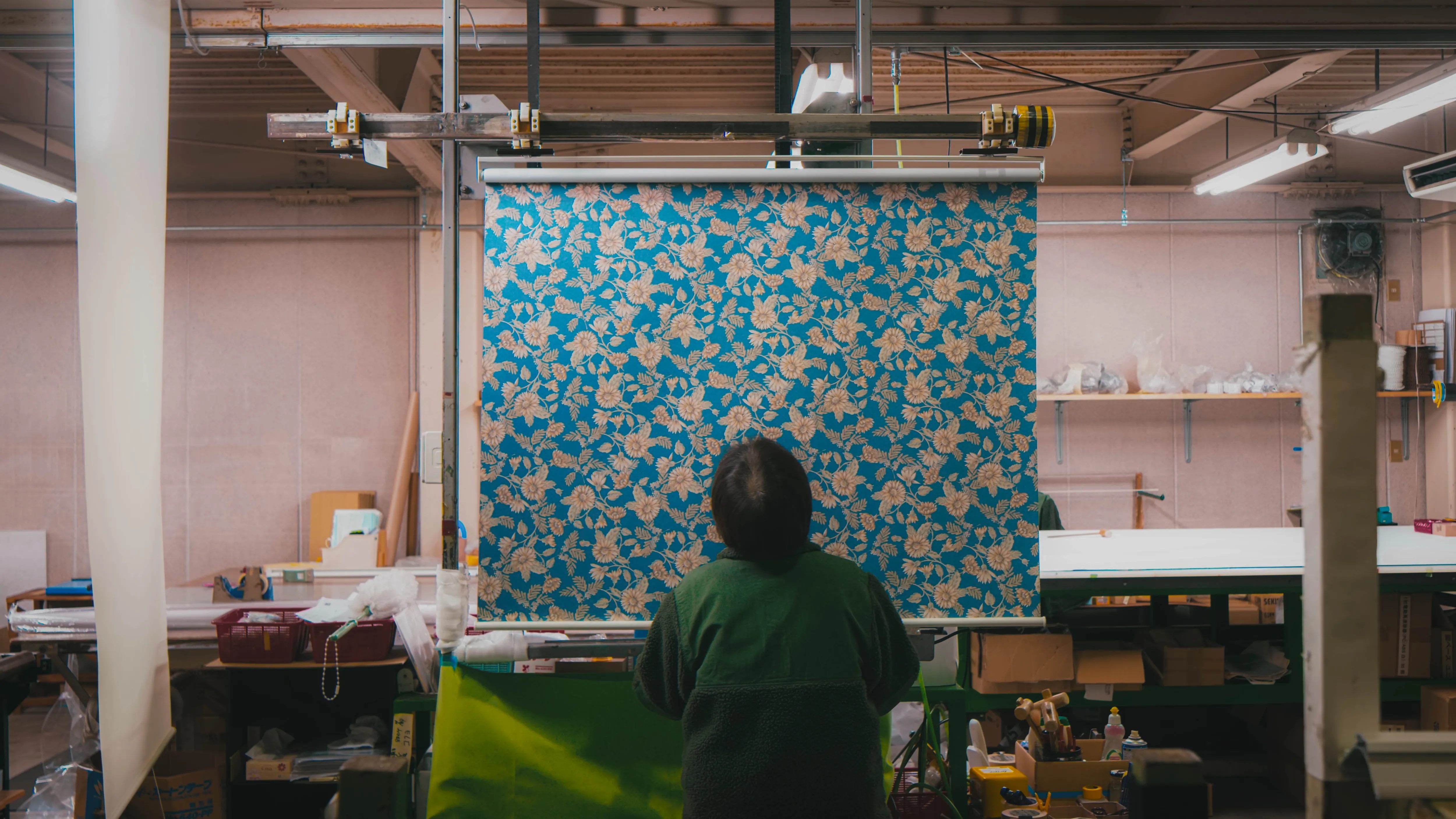 ロールスクリーン工場（河内長野）