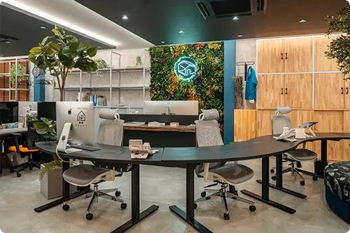 ナイトシューカツ 株式会社友安製作所